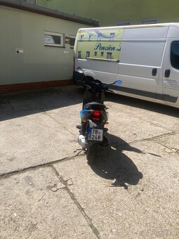 Piaggio 125 - 4