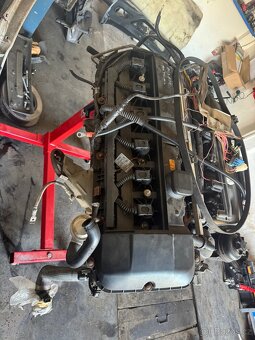 Motor m54b25 - 4
