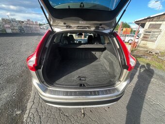 Volvo XC60 2,4D awd - 4