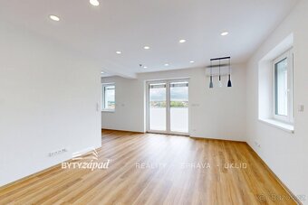 PRONÁJEM: EXKLUZIVNÍ LUXUSNÍ BYT 4+KK (90 M²) S OBROVSKOU TE - 4