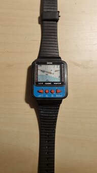 Herní digitální hodinky z 80. let - 4