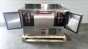 Profesionální chladicí stůl – 3 dveřový - 4