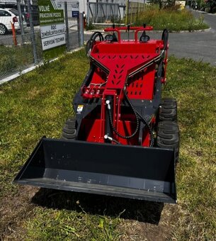 kolový nakladač, čelní nakladač, čelňák, smykač - 4