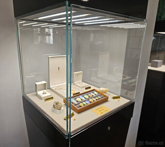 Zlatnické vitríny - více různých - 4