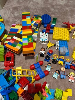 Velká krabice Lego Duplo - 4