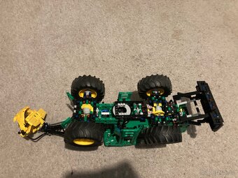 Lesní traktor lego technic - 4