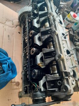 Hlava motoru azv - 4