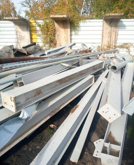 Železné trubky, nosníky, jekly - 4