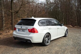 Bmw e91 335i - 4