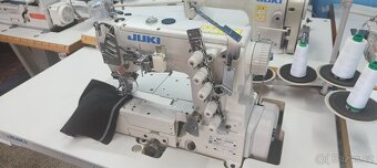 Průmyslový coverlock nejvyšší třídy Juki MF-7523-C11-B56 - 4