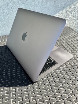 Macbook Pro 2020 Touchbar 13"- i5 | 16GB Ram | 512GB SSD - 4