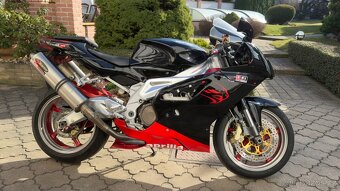 Aprilia RSV 1000 R - 4