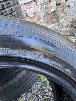 Letní pneu Dunlop 275/45 ZR18 170Y – vzorek 5–6 mm - 4