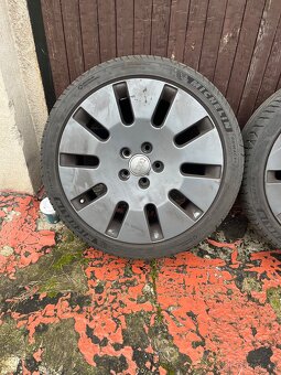 Audi 5x112 R18 225/40 - 4
