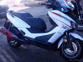 KYMCO 300X-TOWN - 4