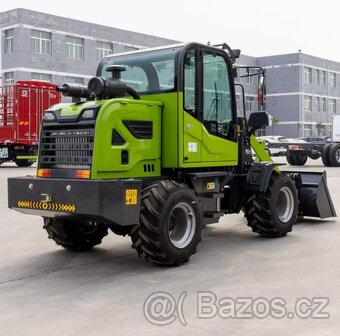 Kloubovy nakladač HT920 4x4 - 4