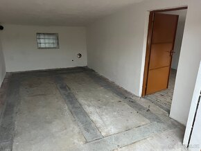 Prodám/pronajmu dvě propojené garáže v Rokycanech - 4