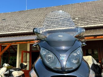 Piaggio MP3 250ie - 4