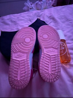 Jordan 1 Mid Fierce Pink Růžovo-Bílé Dámské Boty - 4
