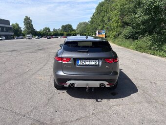 Jaguar f-pace - 4
