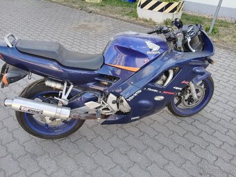Honda CBR 600 - 4