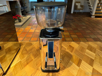 Prémiový mlýnek na espresso ECM Mechanika Slim V a sada 64 k - 4