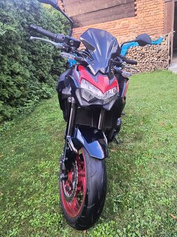 Kawasaki Z900 - 4
