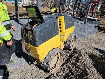 VIBRACNI JEZKOVY VALEC BOMAG BMP 8500 S MOTOREM KUBOTA - 4