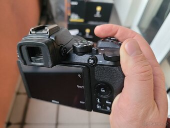 Nikon Z50 + 16-50mm + 50-250mm + příslušenství - 4