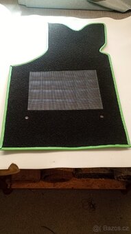 Prodám kompletní sadu koberců Škoda 110r cupe - 4