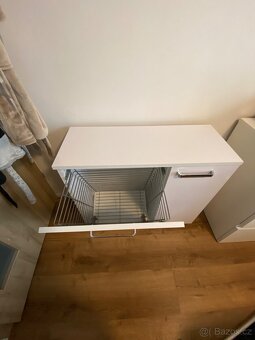 Lesklá bílá skříňka - 4