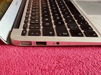 Macbook Air 11 2010 - 4