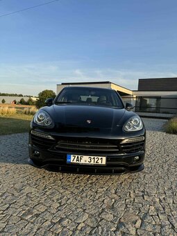 Porsche Cayenne - 4