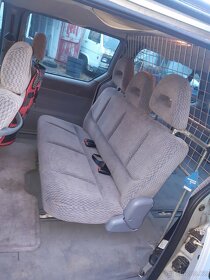 Chrysler Voyager 2,5td - 4