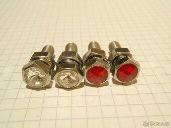Výprodej 4 x Nerezové ozdobné šroubky SPZ s diamantem - 4