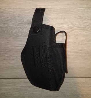 Nové pouzdro na zbraň a zásobník GLOCK, CZ - 4