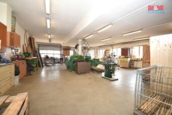 Prodej výrobního objektu s rodinným domem, 1200 m², Spálov - 4