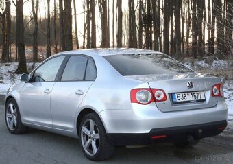 VW JETTA 2009 - 4