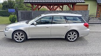 Subaru Legacy 3.0 Spec B - 4