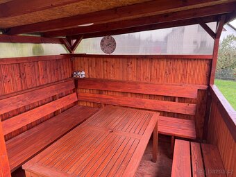 Pergola 2,6x2,6 včetně lavic na míru,šindel střecha - 4