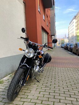 Royal Enfield Interceptor 650 - 4