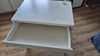 Psací stůl Ikea Micke - 4