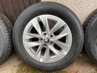 Originál alu kola Fabia 5.5jx15 et40 5x100 + pneu 185/65R15 - 4