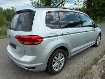 VW Touran 2.0TDi r.v.2020 manuál 110kw panorama el. tažné - 4