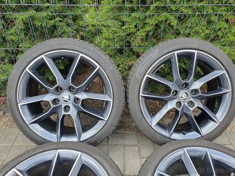 Alu kola Škoda 5x112 r18 7,5j et51 pneu 225/40/18 - 4