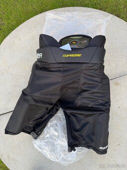 Nové hokejové kalhoty Bauer MACH – Senior L a XL (TOP model) - 4