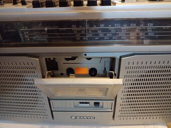 Sanyo M9922L retro kazeťák Japan - 4