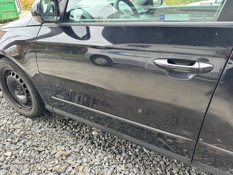 VW Passat B6 přední dveře barva LC9X - 4