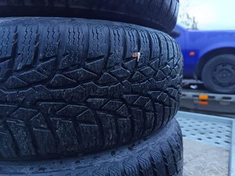 175/65 R14 zimní sada Nokian 6,5-7 mm + disk Peugeot 206 - 4