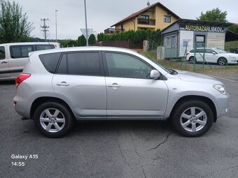 Toyota RAV 4 III 2.0 VVT-i 4WD automat - 4